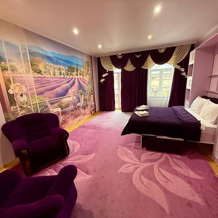 Apartments Provence Chernivtsi Bagian luar foto
