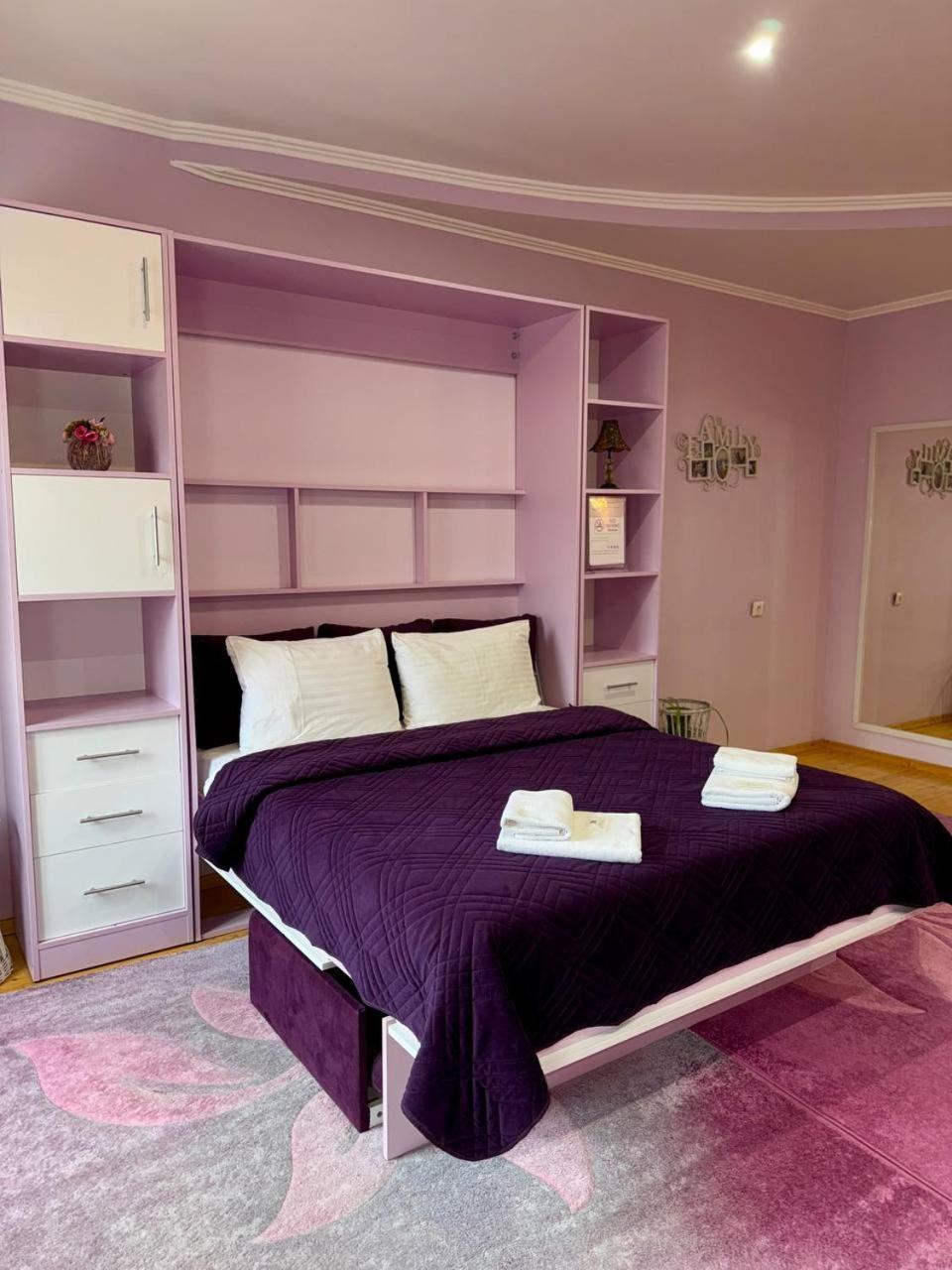 Apartments Provence Chernivtsi Bagian luar foto