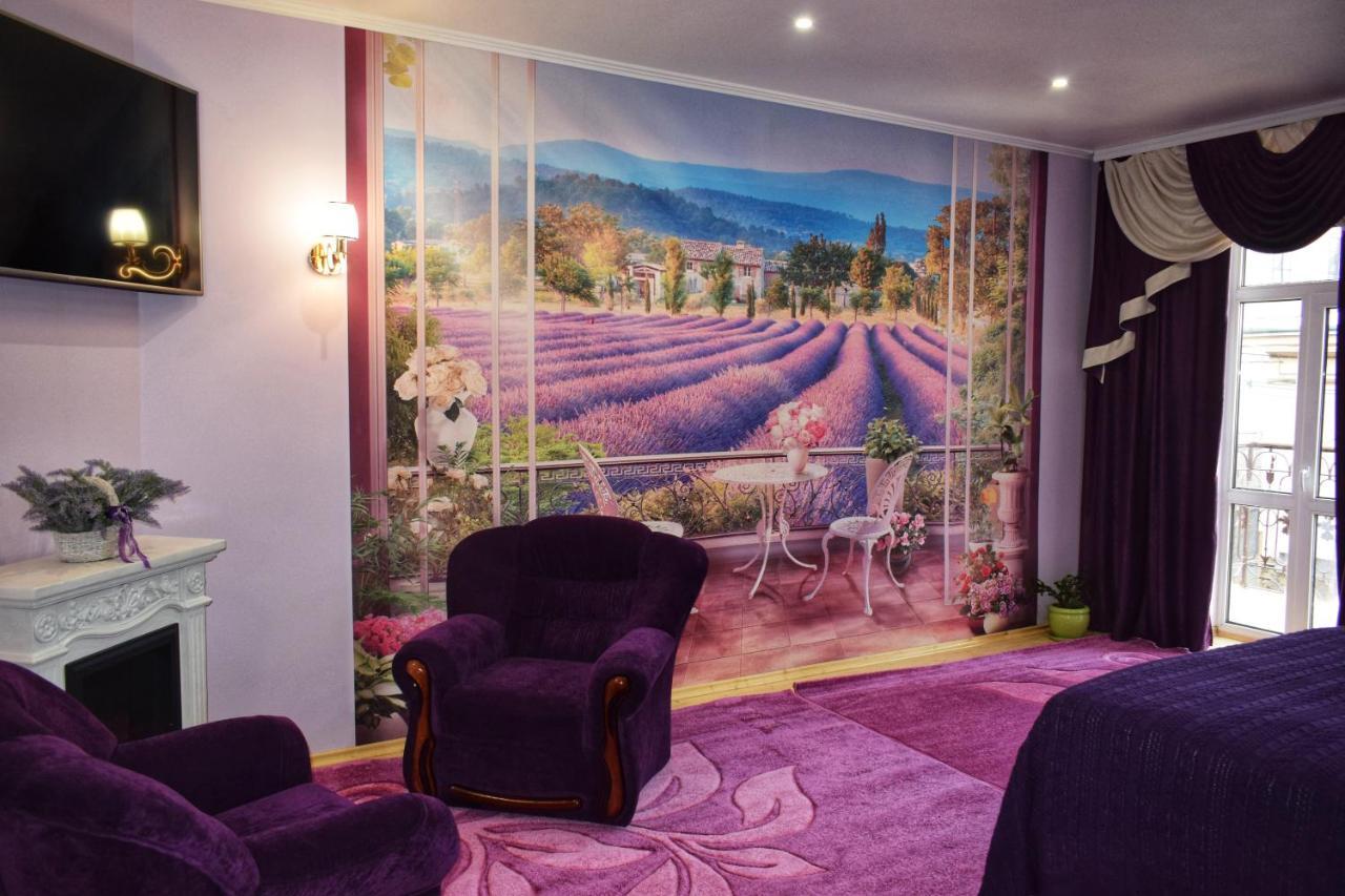 Apartments Provence Chernivtsi Bagian luar foto