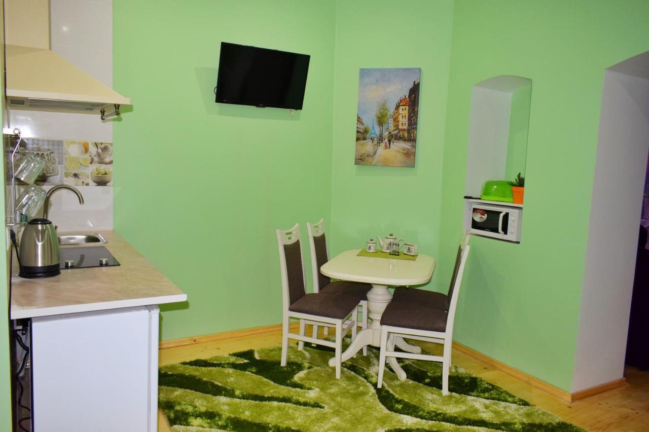 Apartments Provence Chernivtsi Bagian luar foto